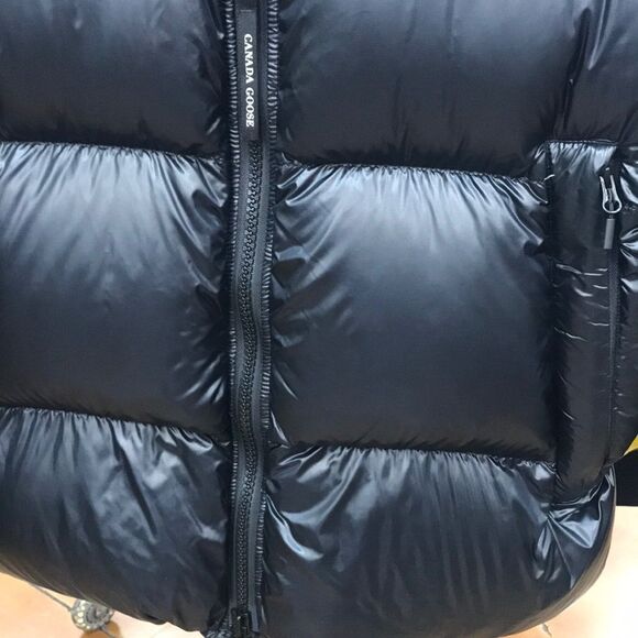 Canada Goose Black Puffer Jacket - Picture 7 of 15